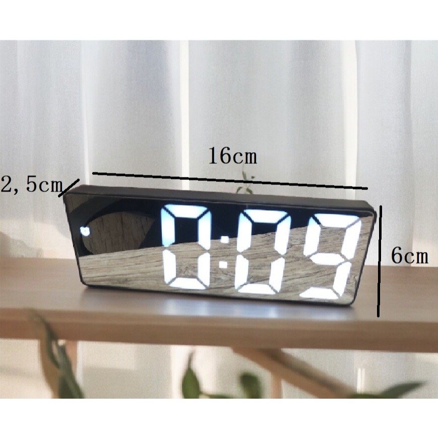 Relógio Despertador Digital de Mesa LED USB e Pilha AAA Preto — foto 3